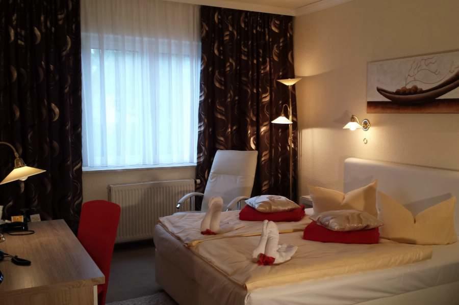 Hotel Haufe Forst  Ngoại thất bức ảnh