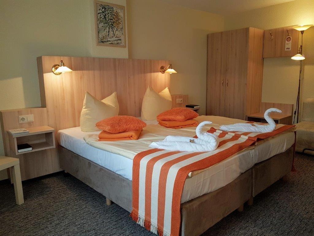 Hotel Haufe Forst  Ngoại thất bức ảnh